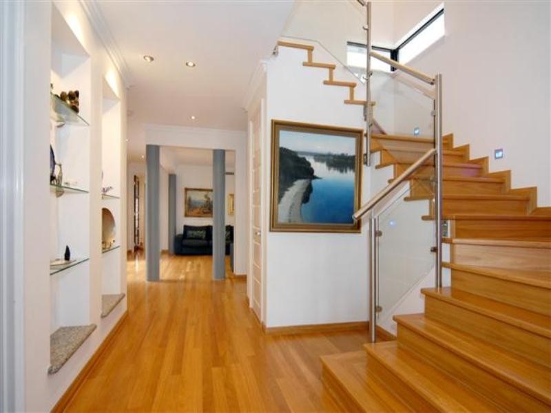 10 Abney Place, Trigg WA 6029