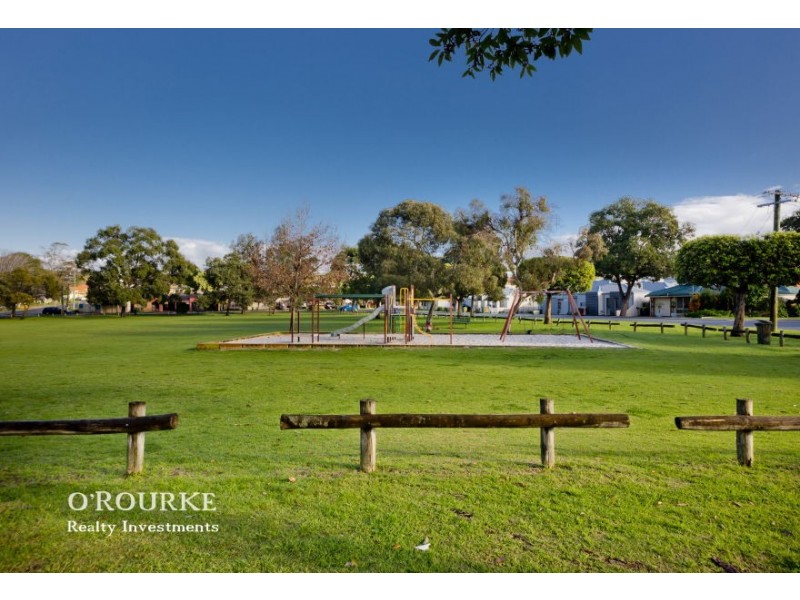 1/24 Farris Street, Innaloo WA 6018