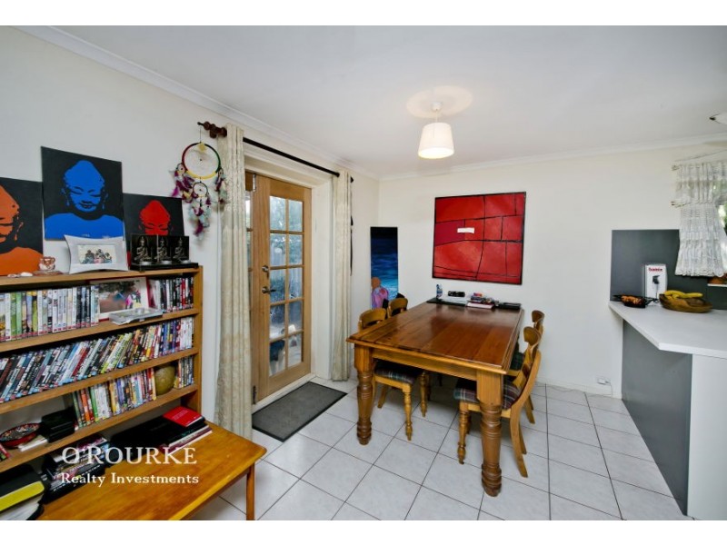 33 Blaxland Way, Padbury WA 6025