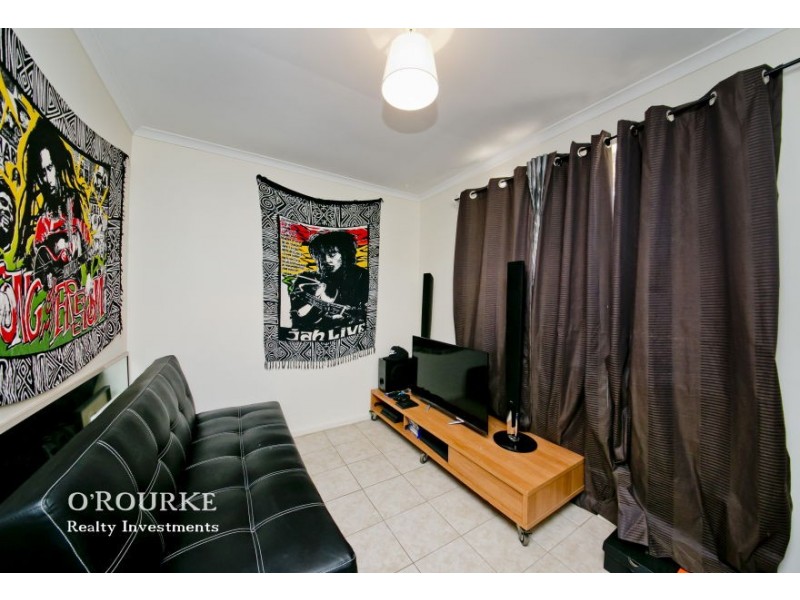 33 Blaxland Way, Padbury WA 6025