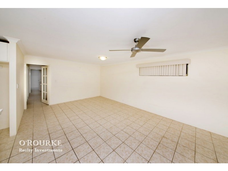 33 Blaxland Way, Padbury WA 6025