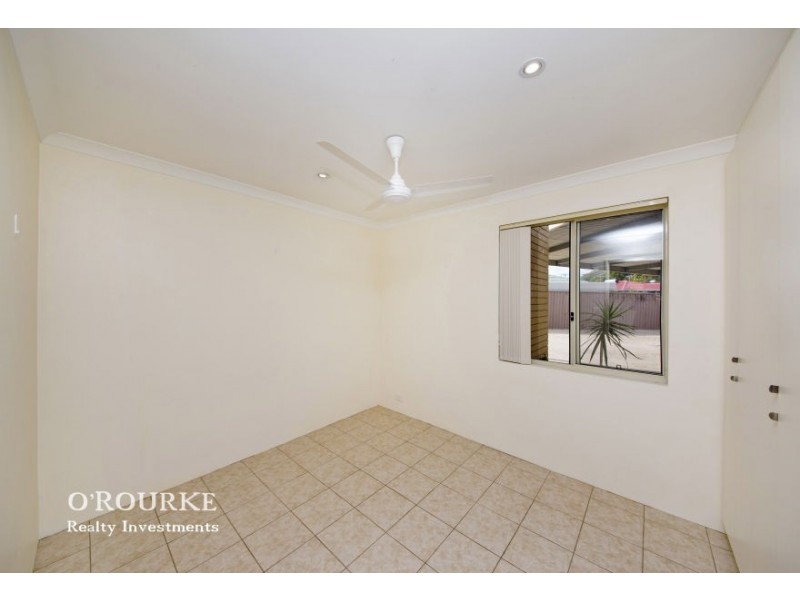 33 Blaxland Way, Padbury WA 6025