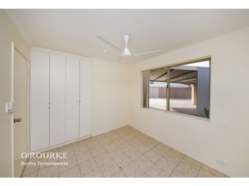 33 Blaxland Way, Padbury WA 6025