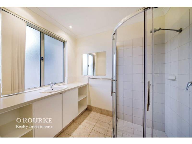 33 Blaxland Way, Padbury WA 6025