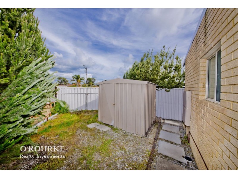 33 Blaxland Way, Padbury WA 6025