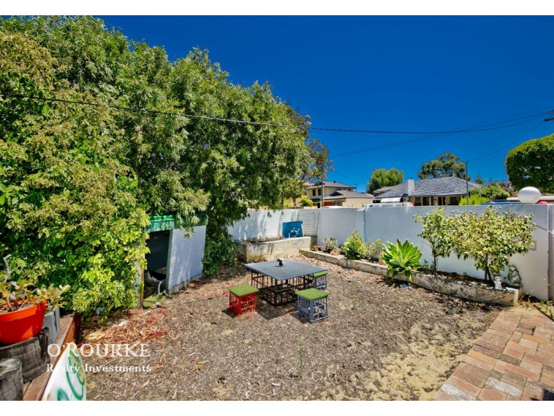 220 Hancock Street, Doubleview WA 6018