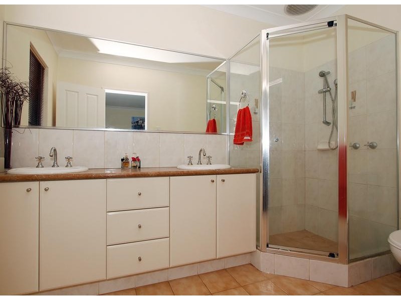 3 Knave Lane, Innaloo WA 6018