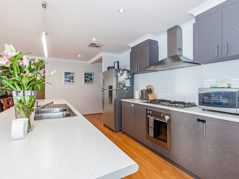 4 Grallina Way, Tapping WA 6065