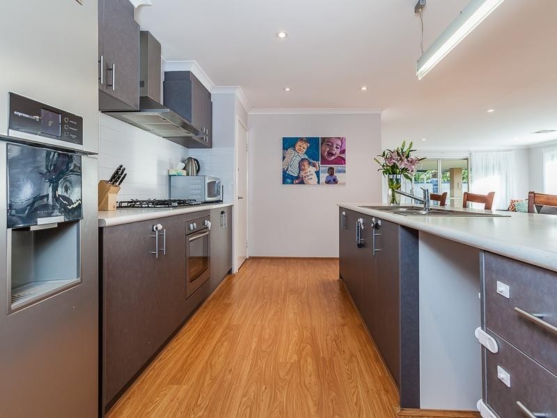 4 Grallina Way, Tapping WA 6065