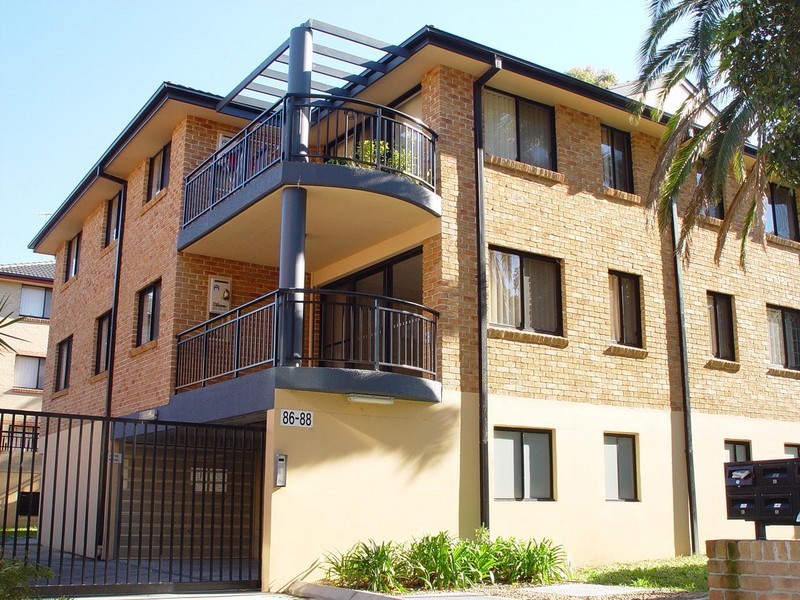 19/1a Carmen St, Bankstown NSW 2200