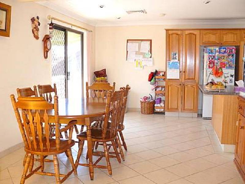 1 Jade Court, Georges Hall NSW 2198