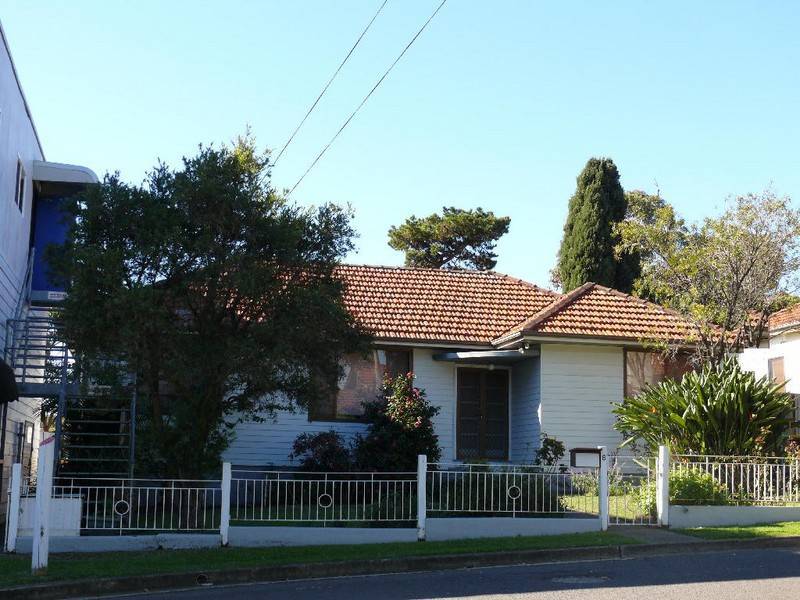 6 Minnie St, Belmore NSW 2192