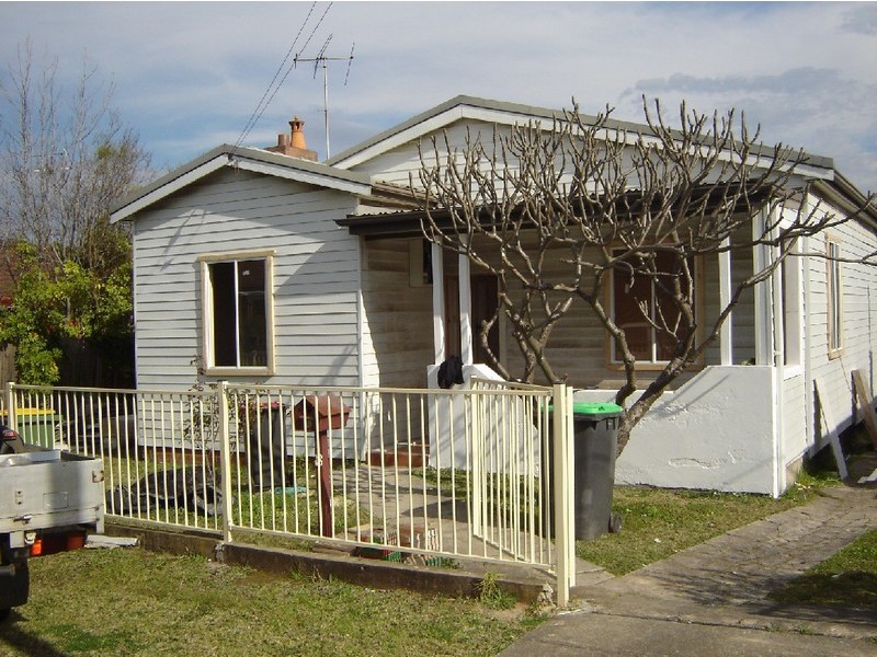 8 Edward Street, Bankstown NSW 2200