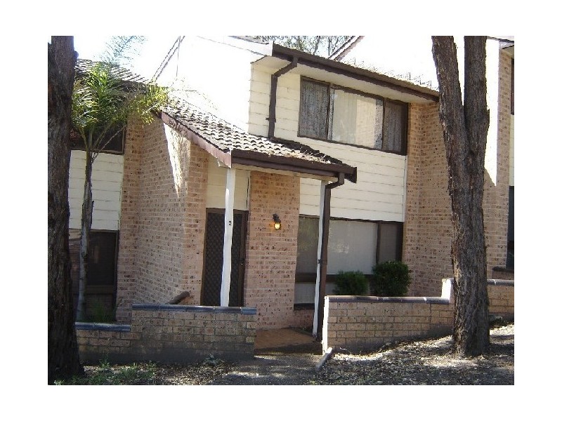 3/40 Carnavon Cresent, Georges Hall NSW 2198