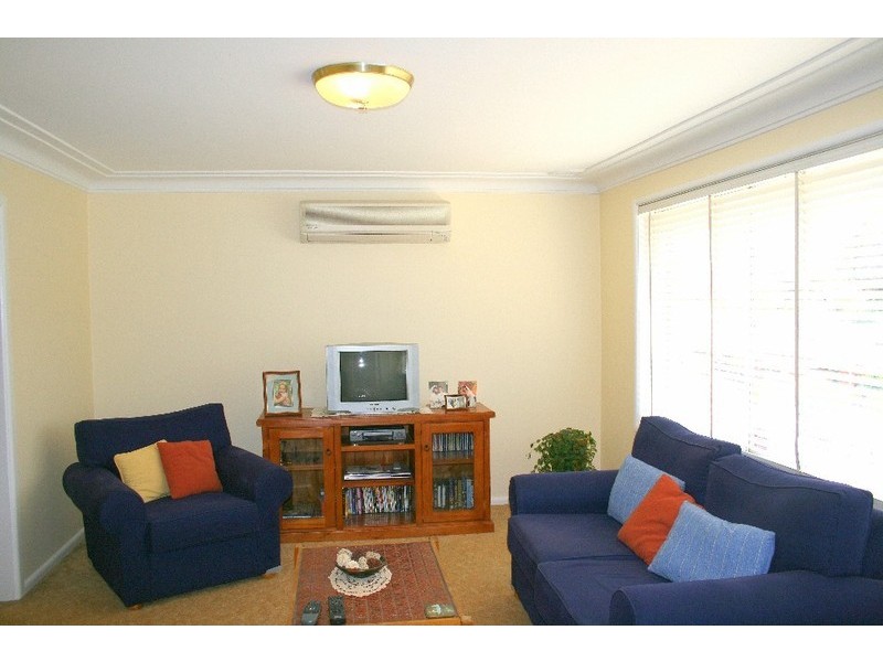 45 Caroline Crescent, Georges Hall NSW 2198