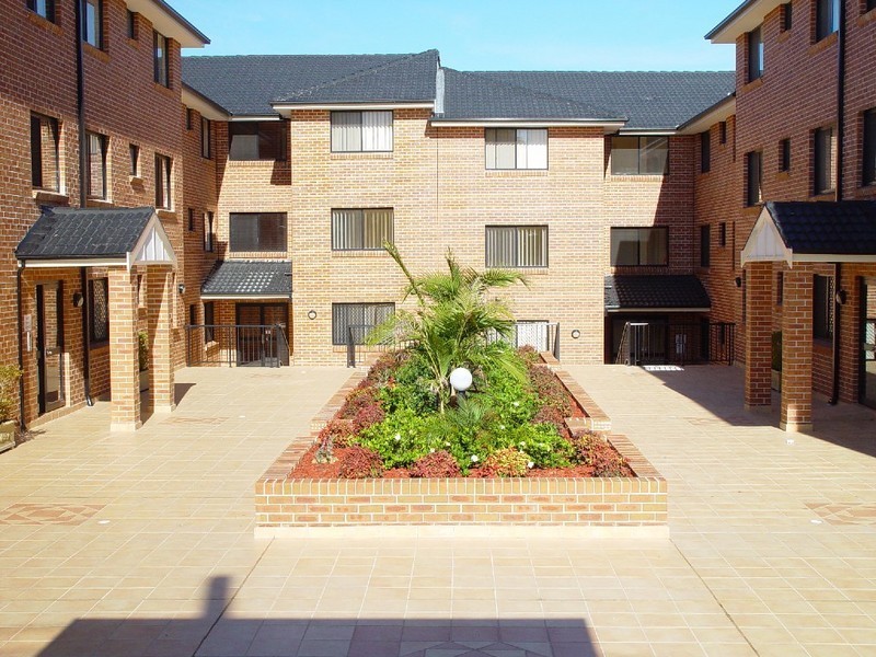 23/2a Mulla Rd, Yagoona NSW 2199