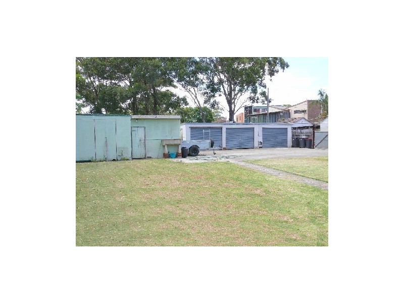 2 Swan St, Revesby NSW 2212