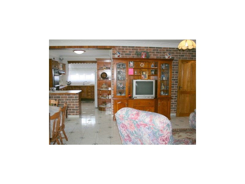 4 Hishion Place, Georges Hall NSW 2198