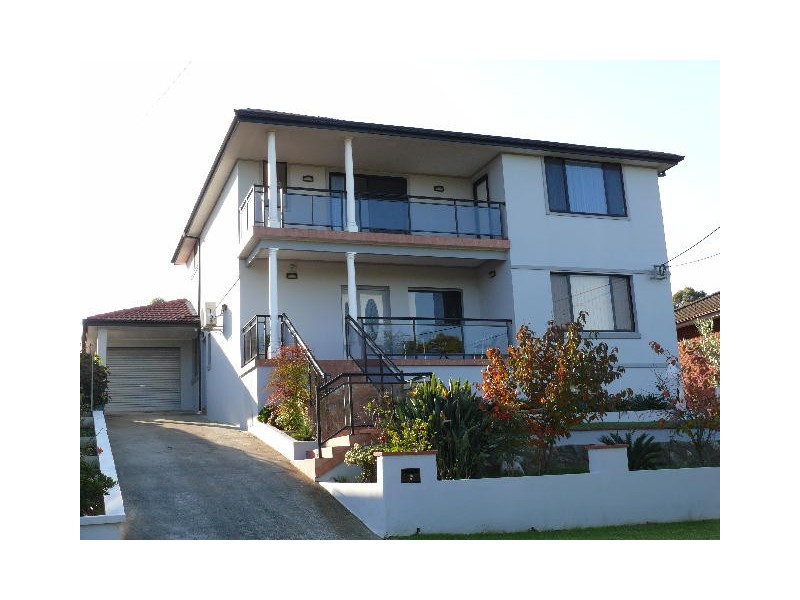 38 Wendy Av, Georges Hall NSW 2198