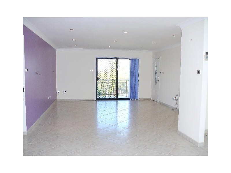 38 Wendy Av, Georges Hall NSW 2198