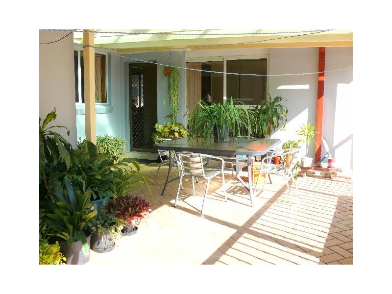 38 Wendy Av, Georges Hall NSW 2198