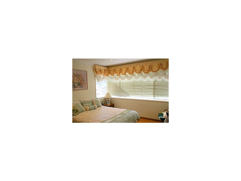 3 Dell Place, Georges Hall NSW 2198