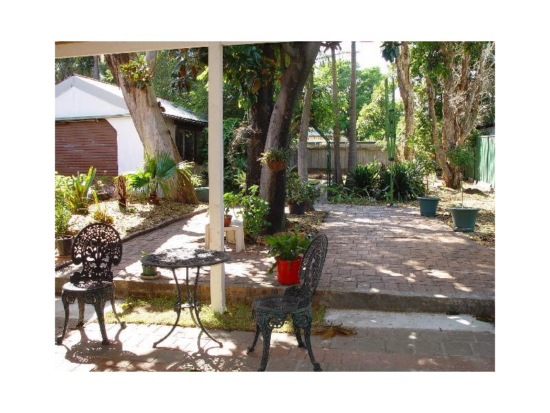 215 Henry Lawson Drive, Georges Hall NSW 2198