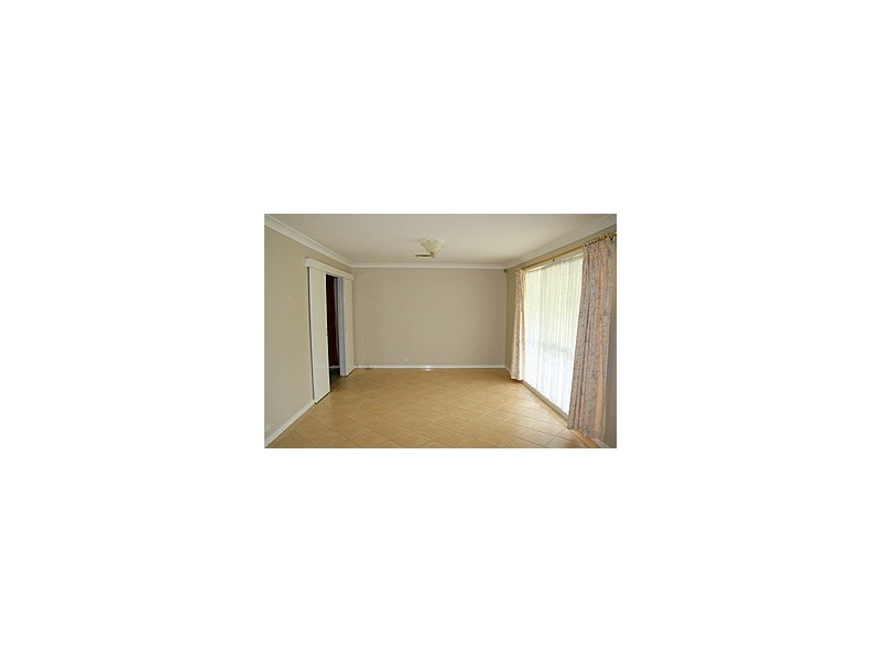 18 Rabaul Rd, Georges Hall NSW 2198