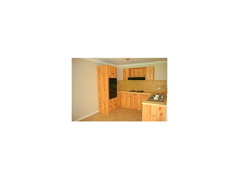 18 Rabaul Rd, Georges Hall NSW 2198