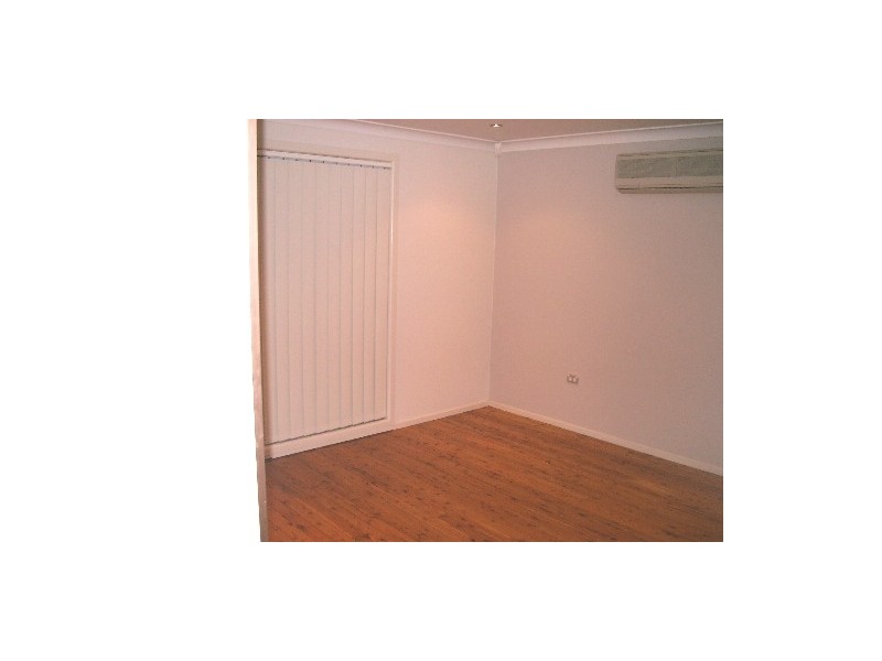 30 Oak Drive, Georges Hall NSW 2198