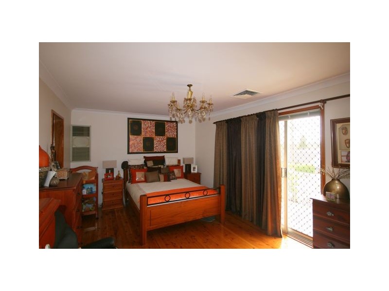 44 Lucinda Ave, Bass Hill NSW 2197