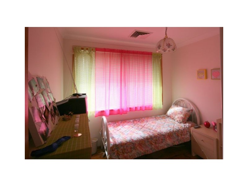 44 Lucinda Ave, Bass Hill NSW 2197