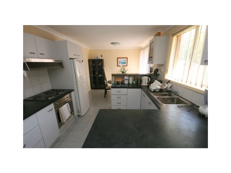 3 Lincoln Road, Georges Hall NSW 2198