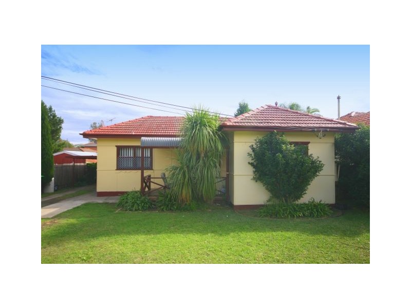 12 Compton Street, Bass Hill NSW 2197