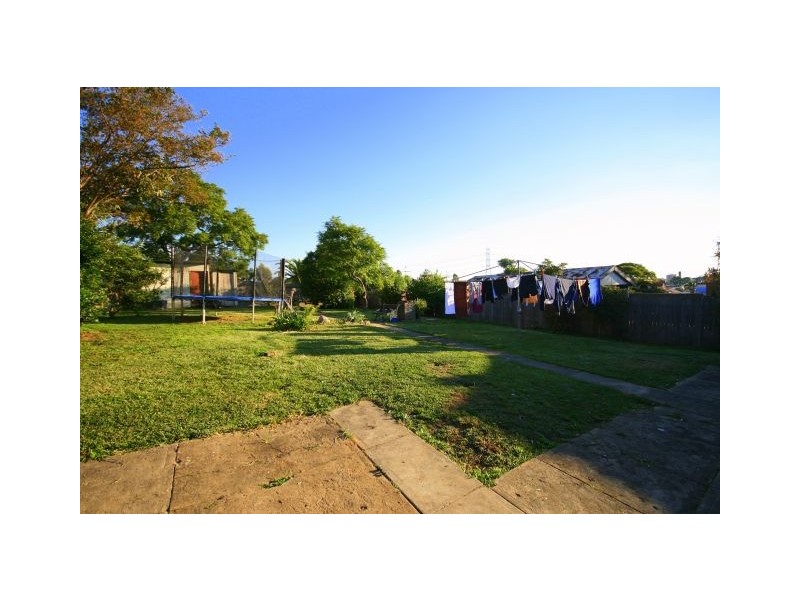 51 Prairievale Road, Mount Lewis NSW 2190