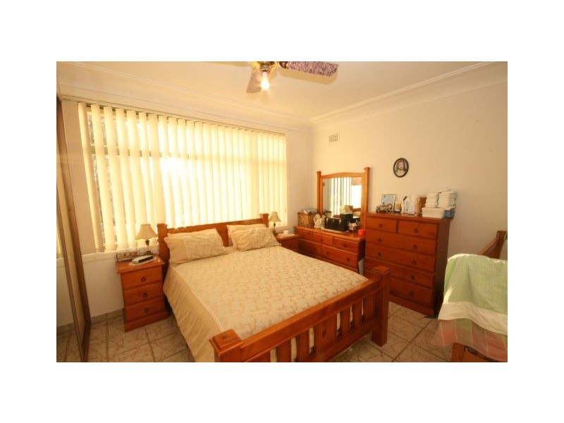 7 Leighdon Street, Bass Hill NSW 2197