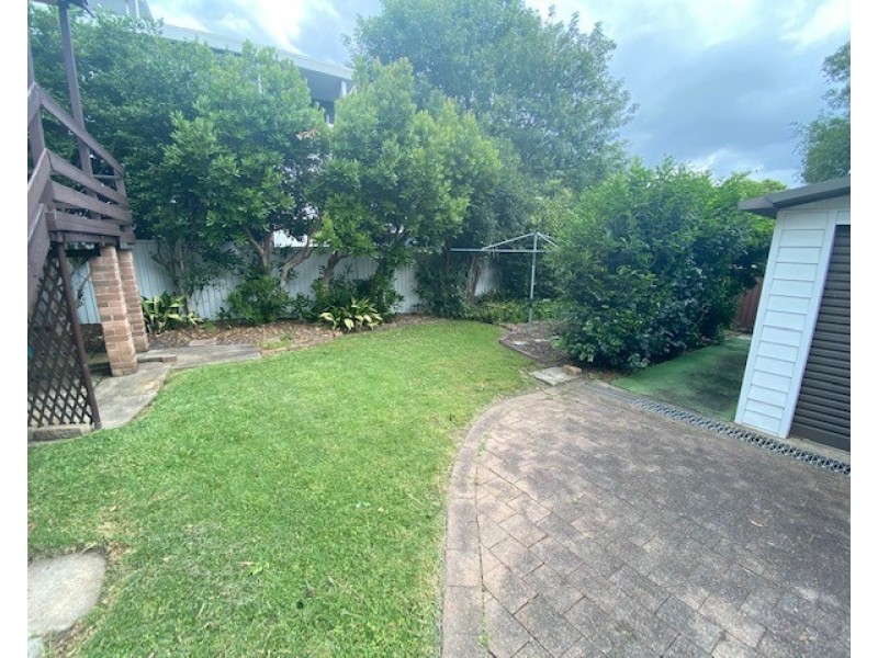 54 Lawrence Street, Peakhurst NSW 2210