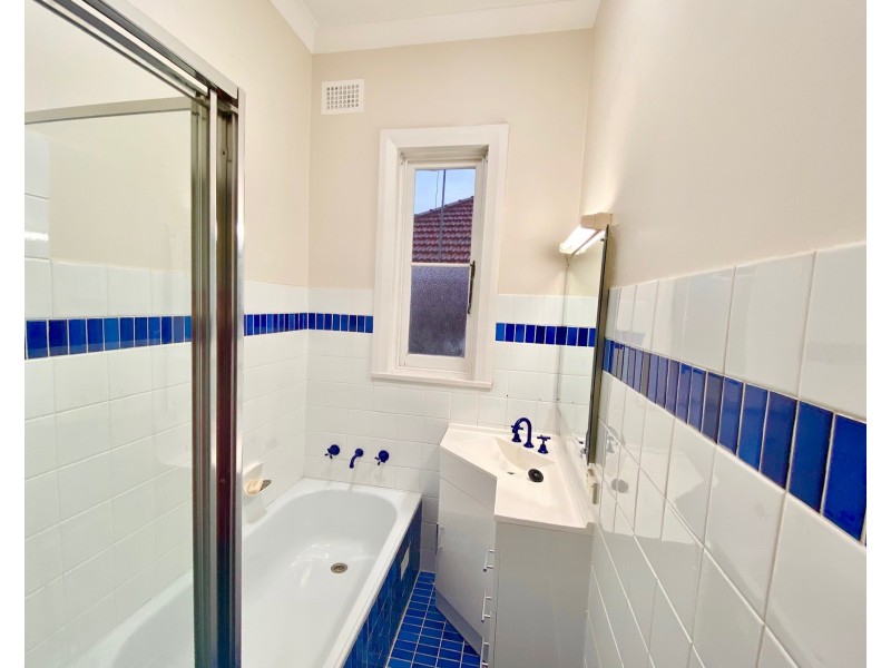 8 Rosemont Avenue, Mortdale NSW 2223