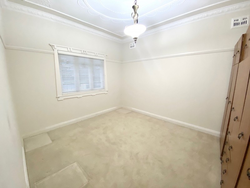 8 Rosemont Avenue, Mortdale NSW 2223