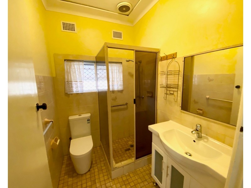 105 Broadarrow Road, Narwee NSW 2209