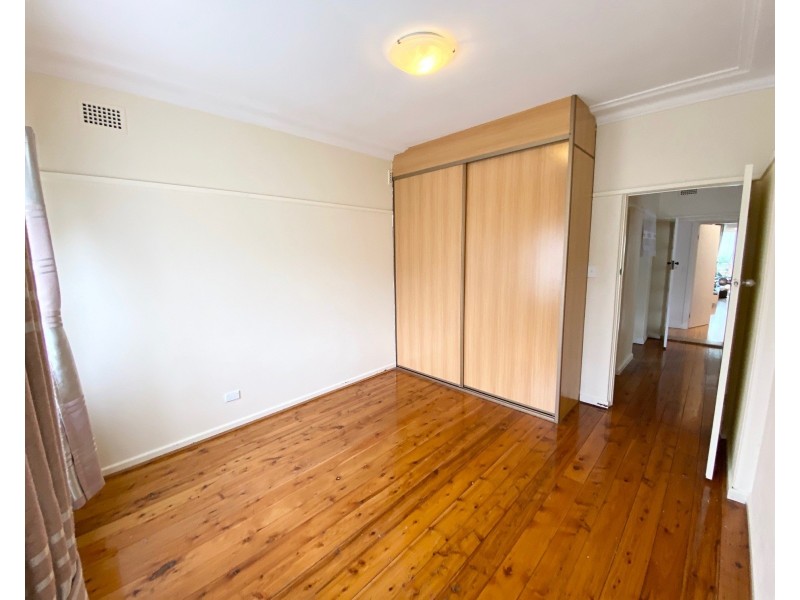 105 Broadarrow Road, Narwee NSW 2209