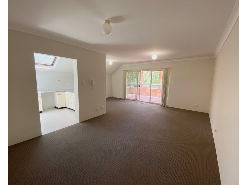 11/8-10 Jersey Ave, Mortdale NSW 2223
