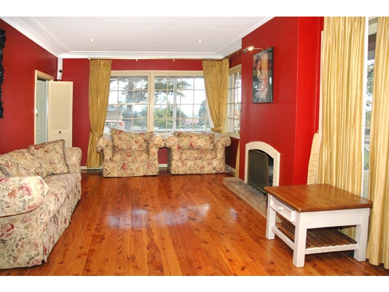 9 Old Glenhaven Rd, Glenhaven NSW 2156