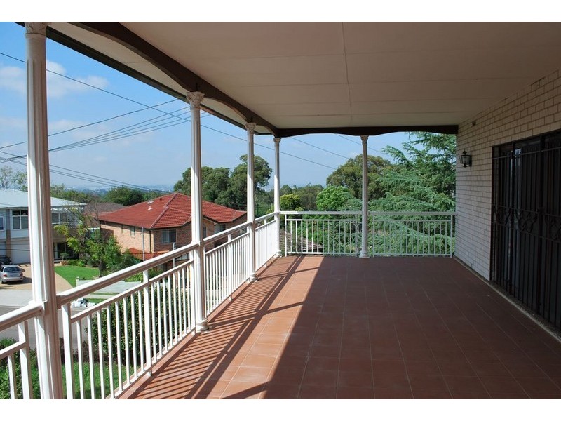 32 Honiton Avenue, Carlingford NSW 2118