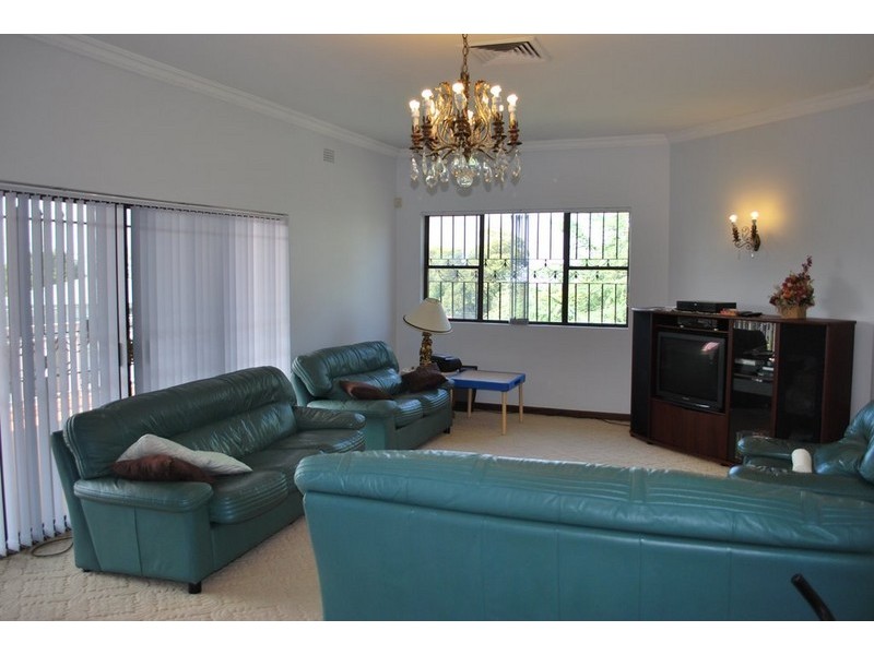 32 Honiton Avenue, Carlingford NSW 2118