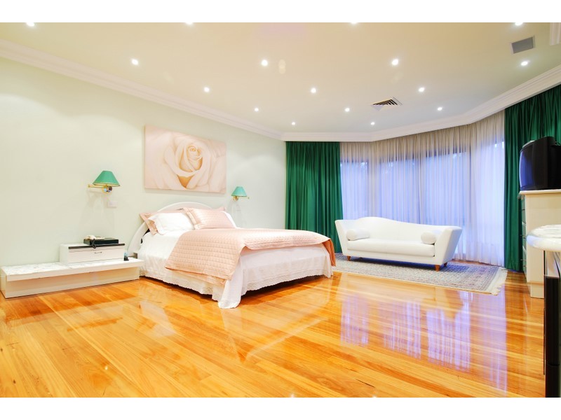 27 Larissa Avenue, West Pennant Hills NSW 2125