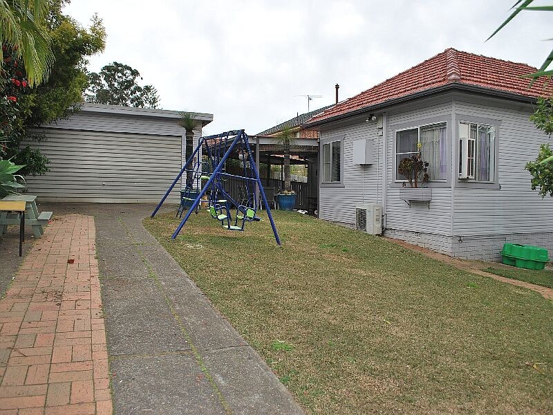 32 Alamein Avenue, Carlingford NSW 2118