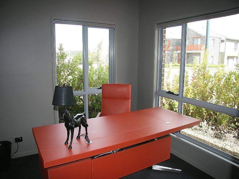 8 Seamist Avenue, Ermington NSW 2115