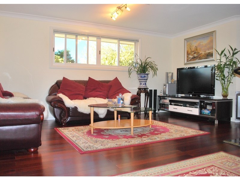 18 Dryden Ave, Carlingford NSW 2118