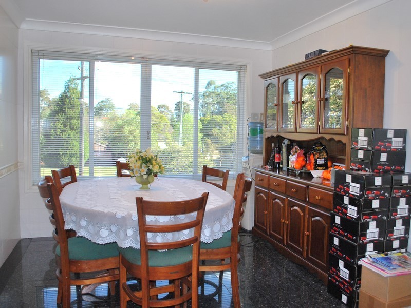 18 Dryden Ave, Carlingford NSW 2118